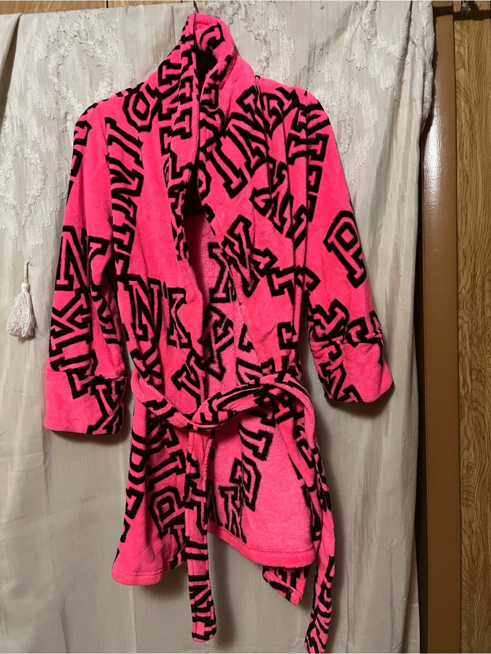 Victoria's Secret PINK Hot Pink and Black Plush Robe